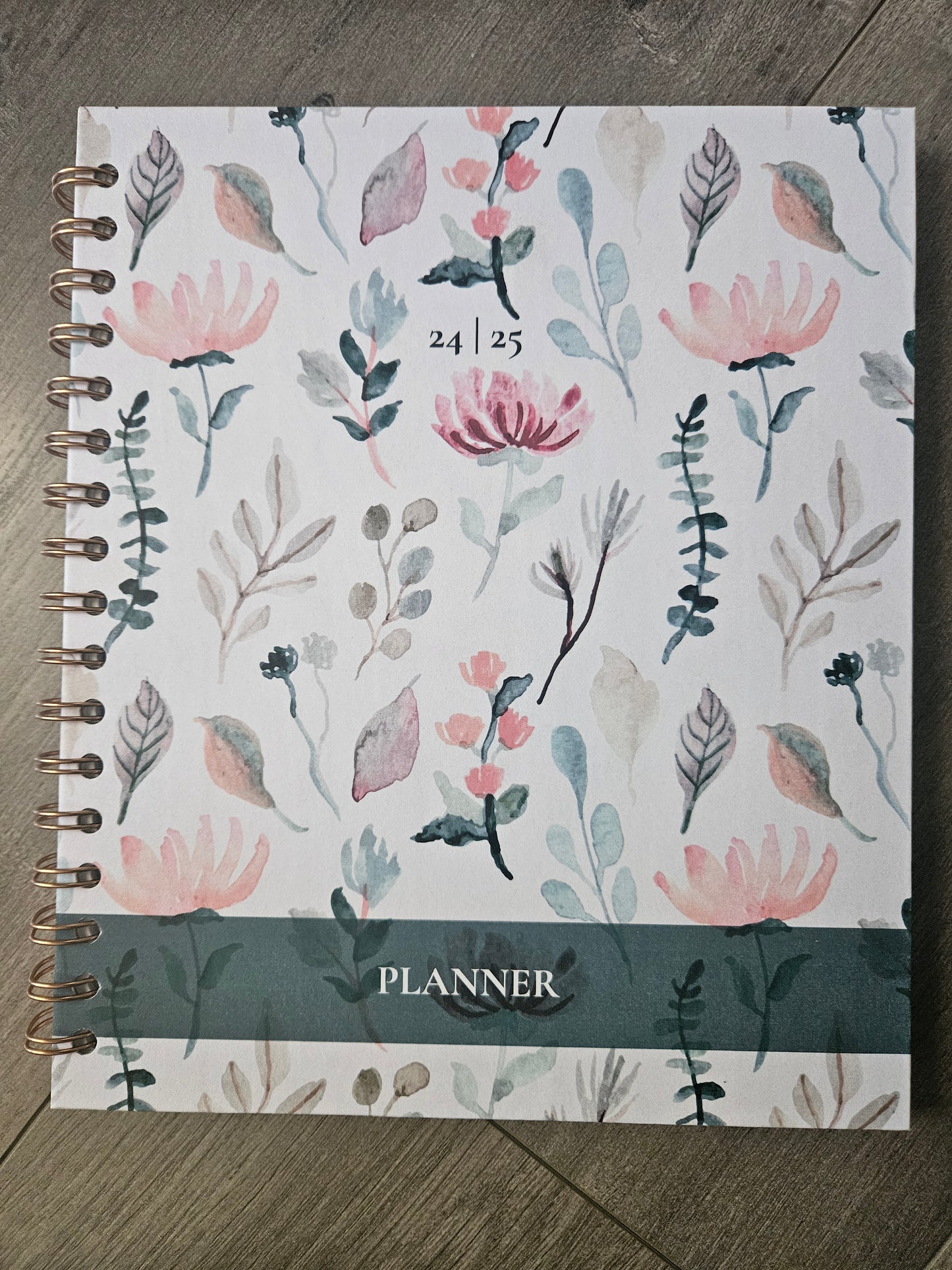 Agenda hebdomadaire à fleurs vertes 2025