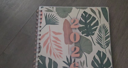 Agenda hebdomadaire à fleurs vertes 2025